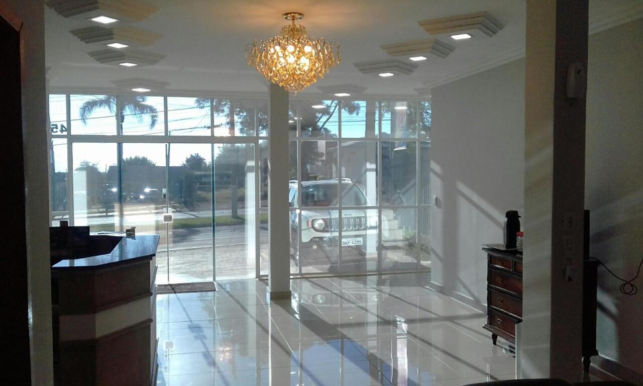 Rocha'S Hotel กัวราปัววา ภายนอก รูปภาพ